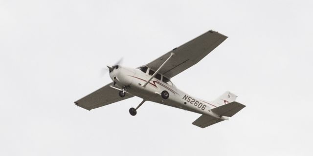 Cessna Skyhawk (N52606)