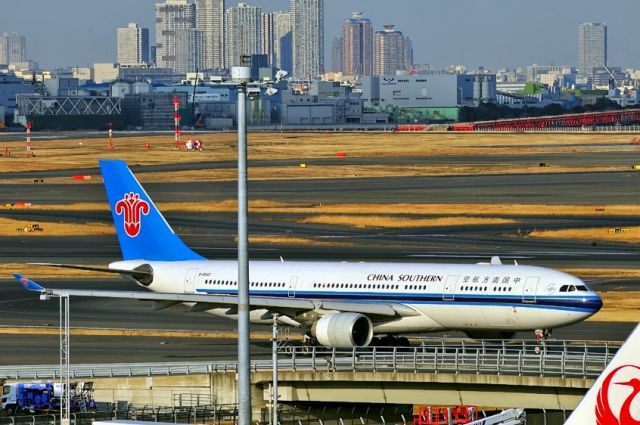 Airbus A330-300 (B-6542)