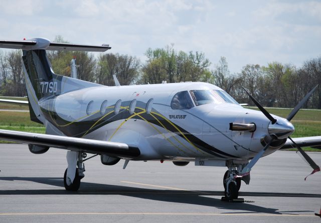 Pilatus PC-12 (N77SD)