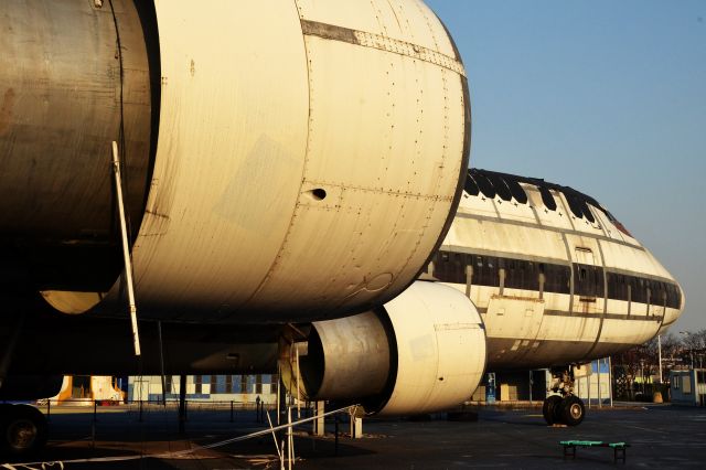 BOEING 747-100 (UNKNOWN) - An old and retired United parcel service 741 was displayed in Shanghai