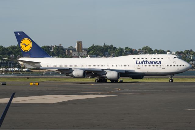 Boeing 747-400 (D-ABTL)