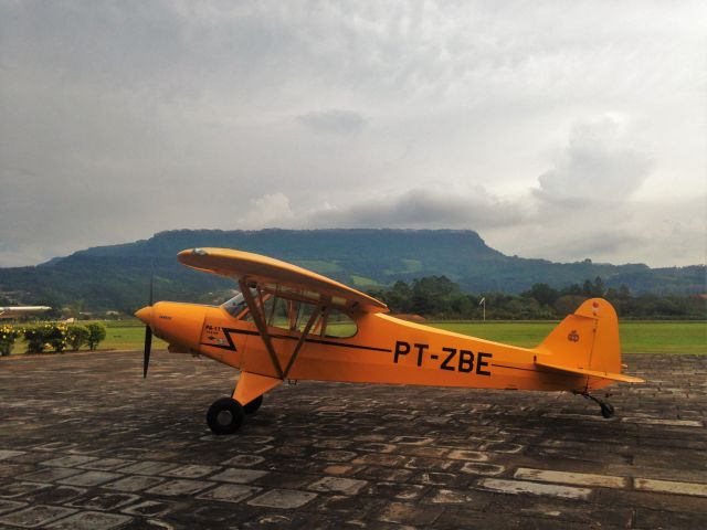 Piper L-18B Cub Special (PT-ZBE)