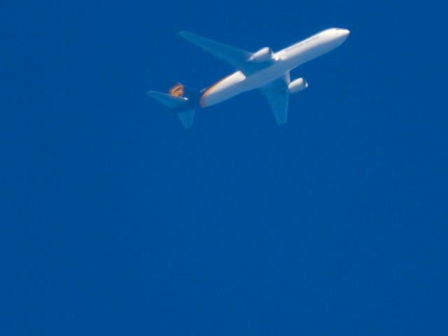 BOEING 767-300 (N374UP) - UPS5529br /PHX-SDFbr /09/13/22