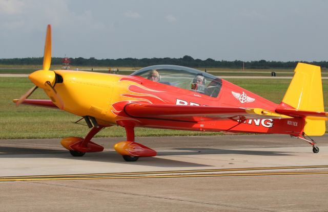 EXTRA EA-300 (N311EX) - David Martin - N311EX Extra Flugzeugbau Extra 300L, Breitling