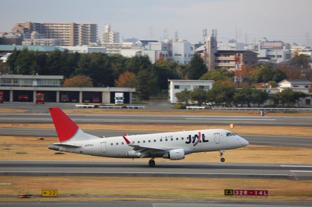 Embraer 170/175 (JA214J)