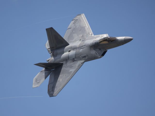 Lockheed F-22 Raptor — - F-22 at the Dayton Airshow. 