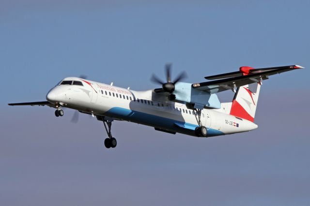 de Havilland Dash 8-400 (OE-LGE)