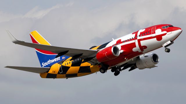 Boeing 737-700 (N214WN) - Climbing out ahead of a large storm system approaching.