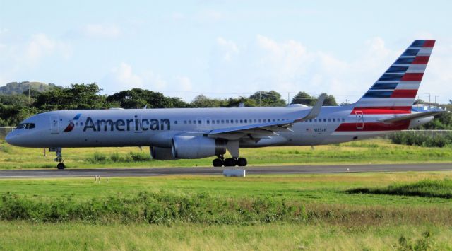 Boeing 757-200 (N185AN)