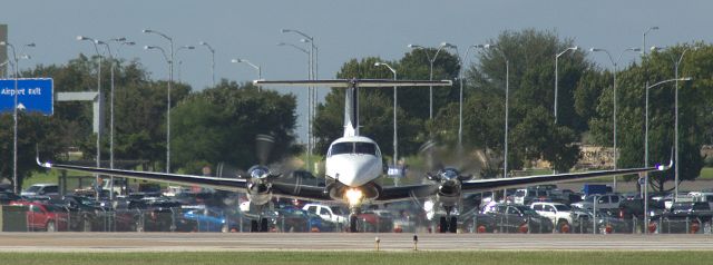 Beechcraft Super King Air 200 (N65TW)