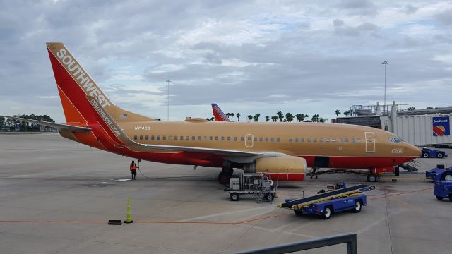 Boeing 737-700 (N714CB) - At MCO ready for its next Departure.