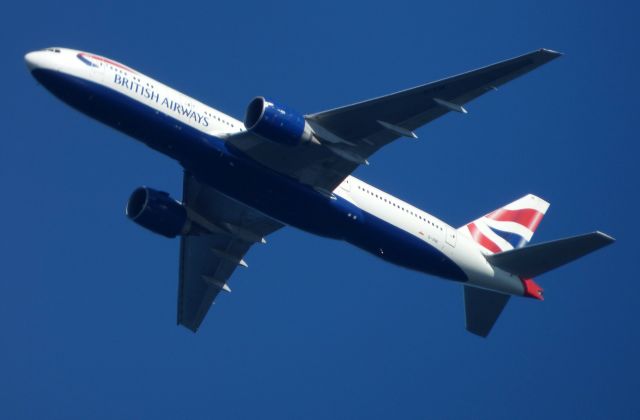 Boeing 777-200 (G-VIIK) - Shown here is a British Airways Boeing 777-200 a few minutes until landing in the Summer of 2017.