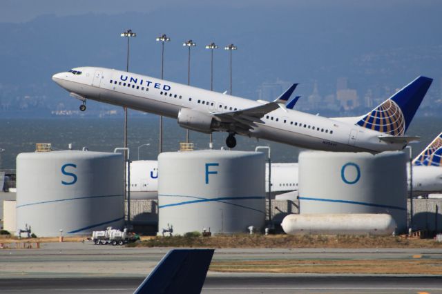 Boeing 737-900 (N53441)