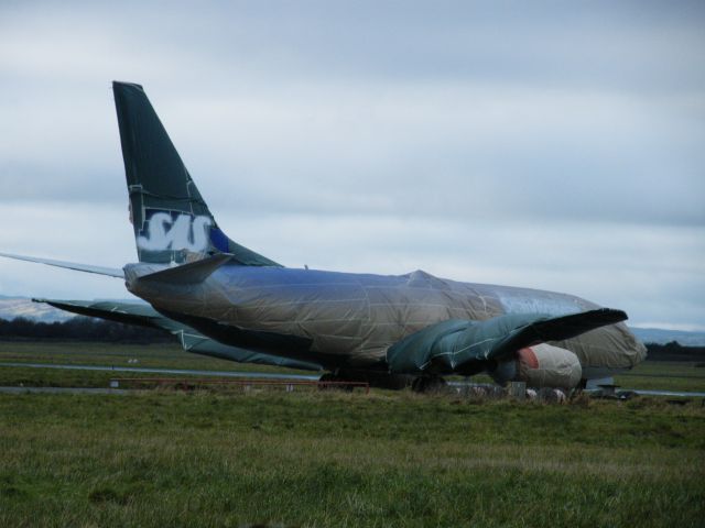 Boeing 737-700 (LN-RPJ) - LN-RPJ AT EINN 04/12/2010 PUSHED OUT PAINTING HANGAR TO GET IN SCAFFOLDING FOR ANOTHER PLANE