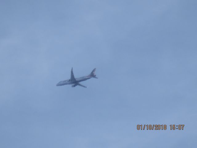 Embraer 175 (N239NN)