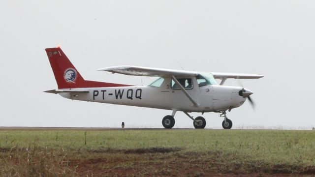 Cessna Commuter (PT-WQQ)