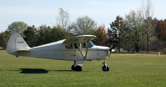 Piper PA-22 Tri-Pacer (N3622P) - Taxiing for a Pumpkin drop is this 1955 Piper PA-22-150 "Caribbean" Tri-Pacer in the Autumn of 2022.