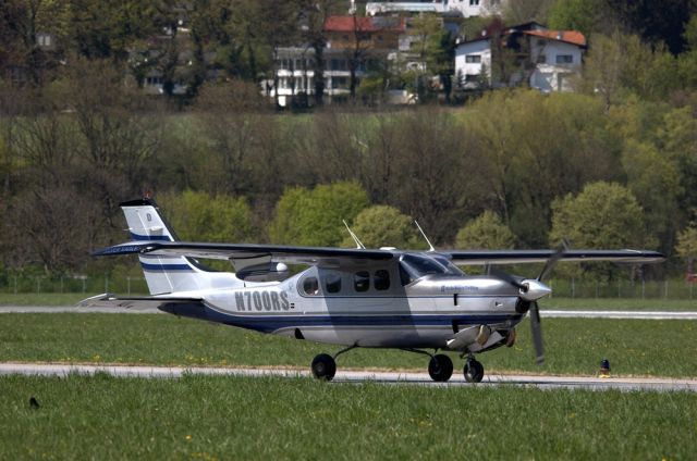 Cessna P210 Pressurized Centurion (N700RS)