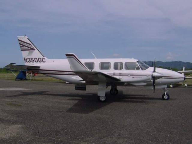 Piper Navajo (N350GC)