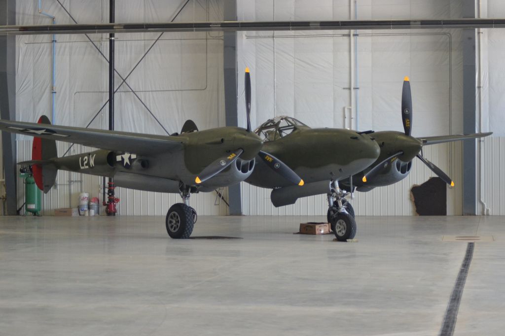 Lockheed P-38 Lightning (N79123)