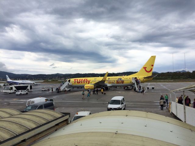 Boeing 737-800 (D-AHFT) - TUIfly B737-8K5 cn30413