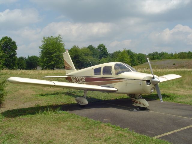 Piper Cherokee (N6330R)