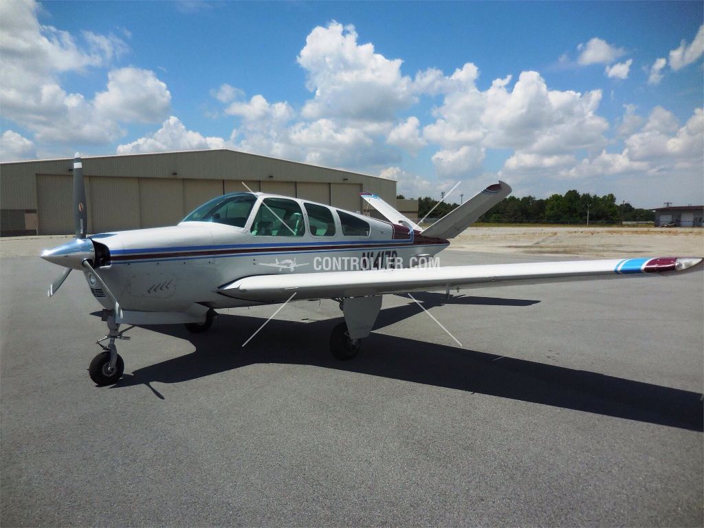 Beechcraft 35 Bonanza (N1417B)