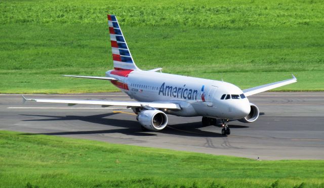 Airbus A319 (N724UW)