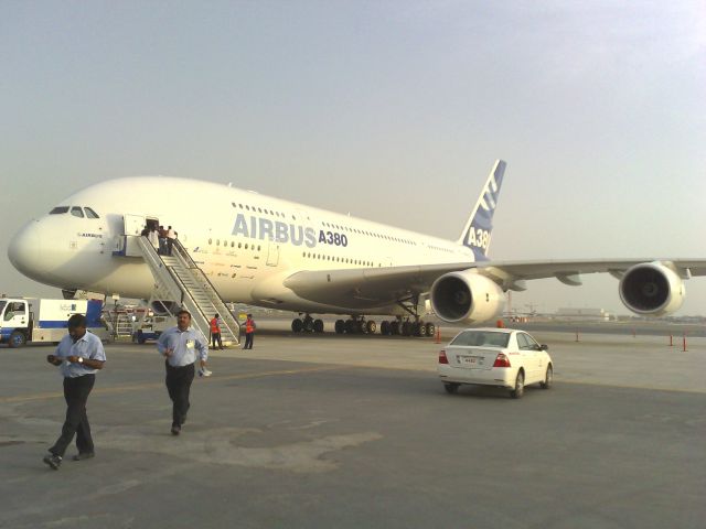 Airbus A380-800 (MSN001)