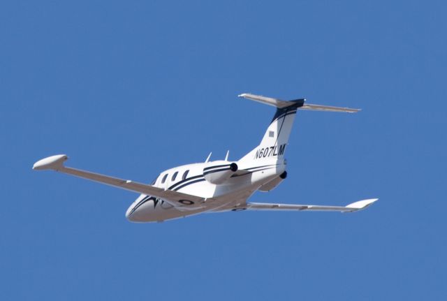 Eclipse 500 (N607LM)