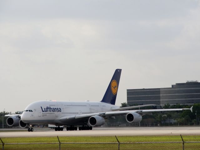 Airbus A380-800 (D-AIMG)