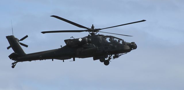 Boeing Longbow Apache — - Making a low pass is a US Army 10th Mountain Division Boeing AH-64br /Apache Twin rotorcraft in the Spring of 2025. No S/N on the aircraft can be seen.