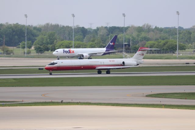 McDonnell Douglas MD-83 (XA-UZV) - Aeronaves TSM MD-83 in new livery