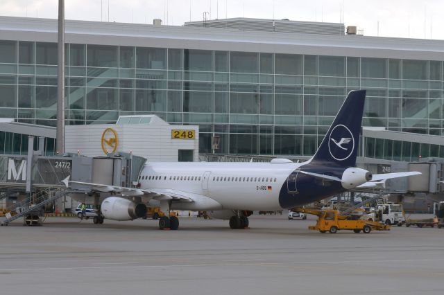 Airbus A321 (D-AIDB) - Lufthansa Airbus A321-231 D-AIDB in Munich