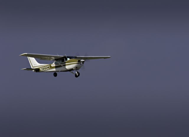 Cessna Skylane (N222CT) - Just after taking off from KFWS