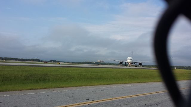 Boeing 757-200 (N6714Q) - TAKEN FROM THE SOUTH TERMINAL CELL PHONE WAITING LOT