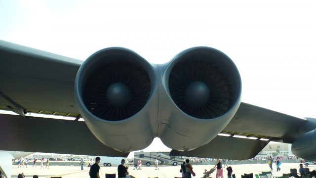 Boeing B-52 Stratofortress —