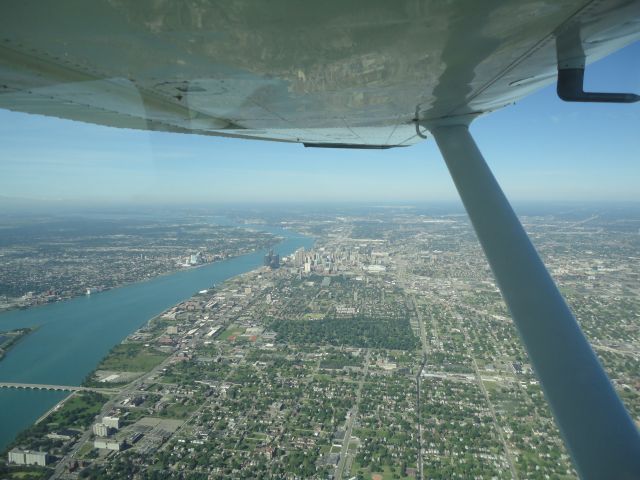 Cessna Skylane (N91162)