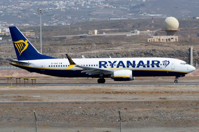 Boeing 737 MAX 8 (EI-HGO)