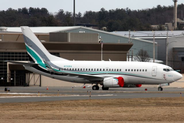 Boeing 737-500 (N732KA)