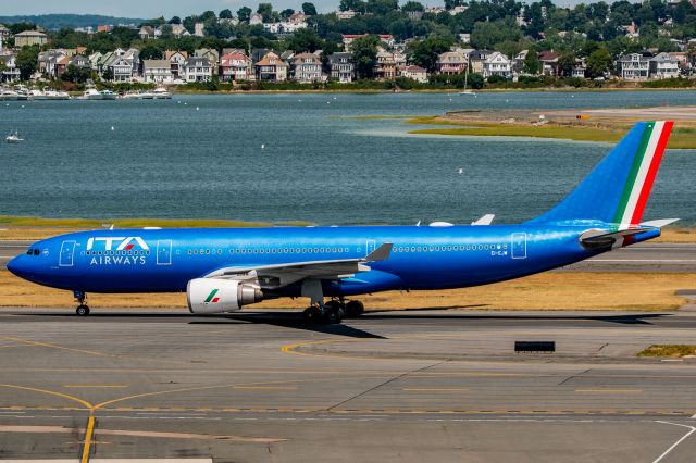 Airbus A330-200 (EI-EJM)