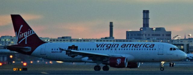 Airbus A320 (N849VA)