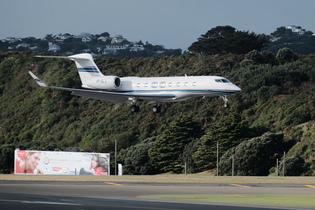 Gulfstream Aerospace Gulfstream G650 (VP-BLS) - VP-BLS arriving at Wellington Airport 22 July 2022