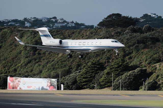 Gulfstream Aerospace Gulfstream G650 (VP-BLS) - VP-BLS arriving at Wellington Airport 22 July 2022