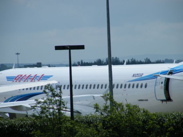 Airbus A320 (N105SR) - N105SR A320 OF YAMAL AIRLINE TO BE VQ REG ON JULY 08-07-2011
