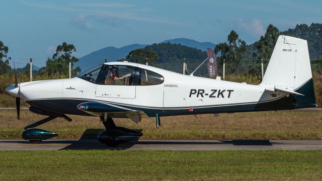 Vans RV-10 (PR-ZKT)
