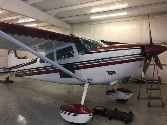Cessna Skywagon (N185TD) - Patton Custom Fertilizer Hangar