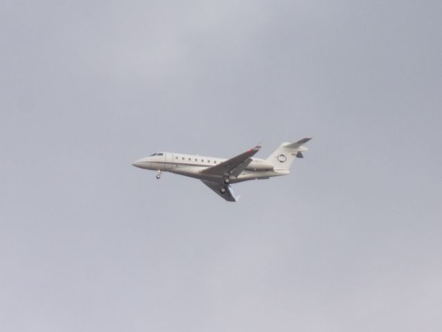 IAI Gulfstream G280 (M-INTY) - Date Photo 04/01/20