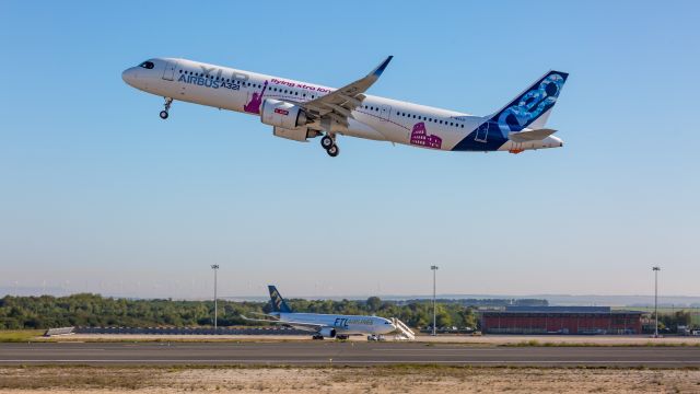 Airbus A321 (F-WXLR)