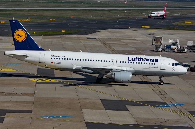 Airbus A320 (D-AIZO)